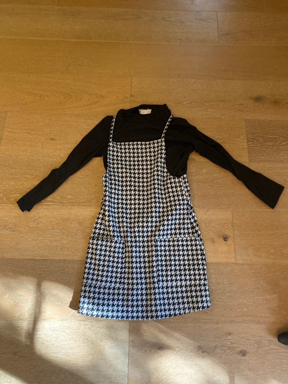 Herringbone Jumper w/Long sleeve top btween size 10